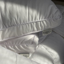 Load image into Gallery viewer, Double Piping Luxury Hotel Pillow Set of 4